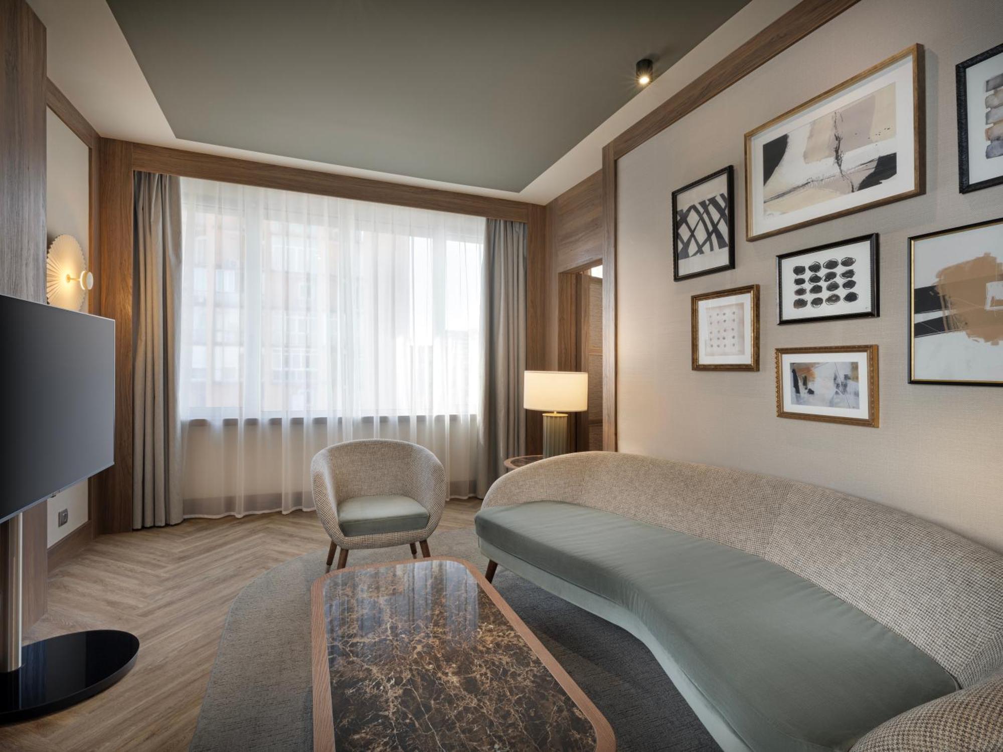 Hotel The Westin Madrid Cuzco Exteriér fotografie